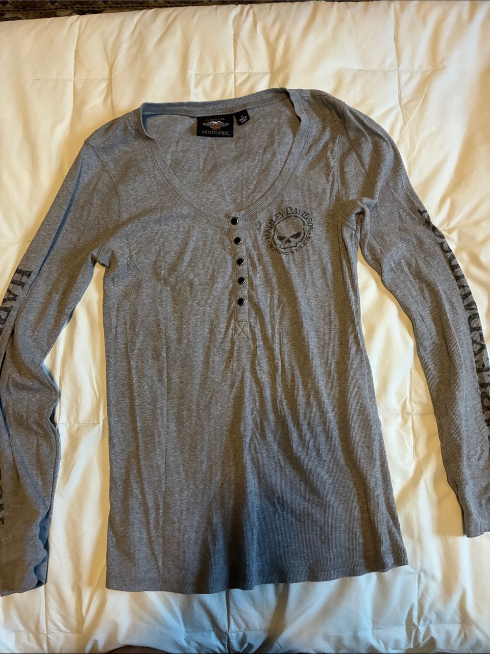 Harley-Davidson Gray Long-Sleeve Henley with Skull Chest Logo XL